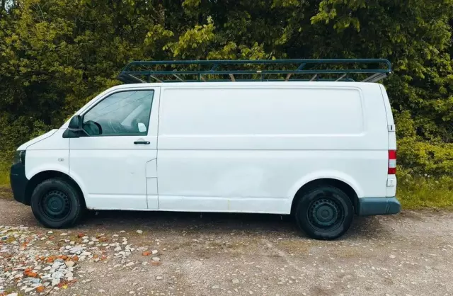 VOLKSWAGEN TRANSPORTER 