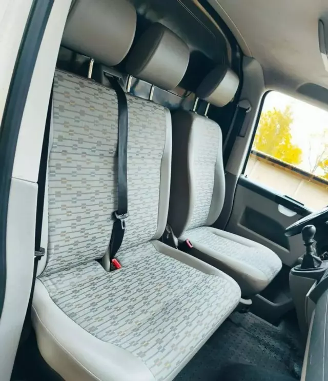 VOLKSWAGEN TRANSPORTER 