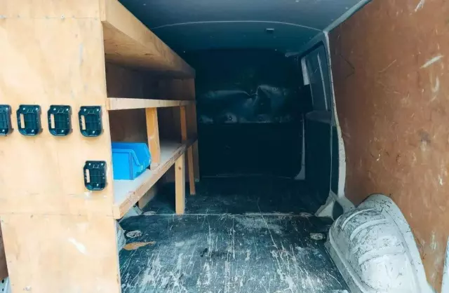 VOLKSWAGEN TRANSPORTER 