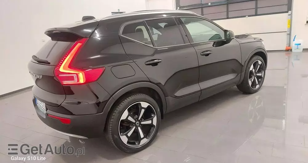VOLVO XC 40 D4 AWD Geartronic R-Design