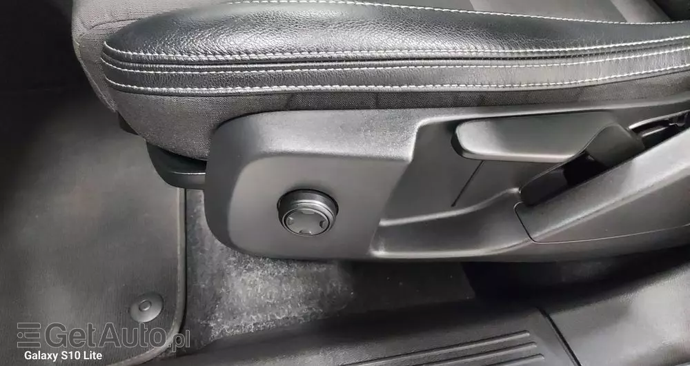 VOLVO XC 40 D4 AWD Geartronic R-Design