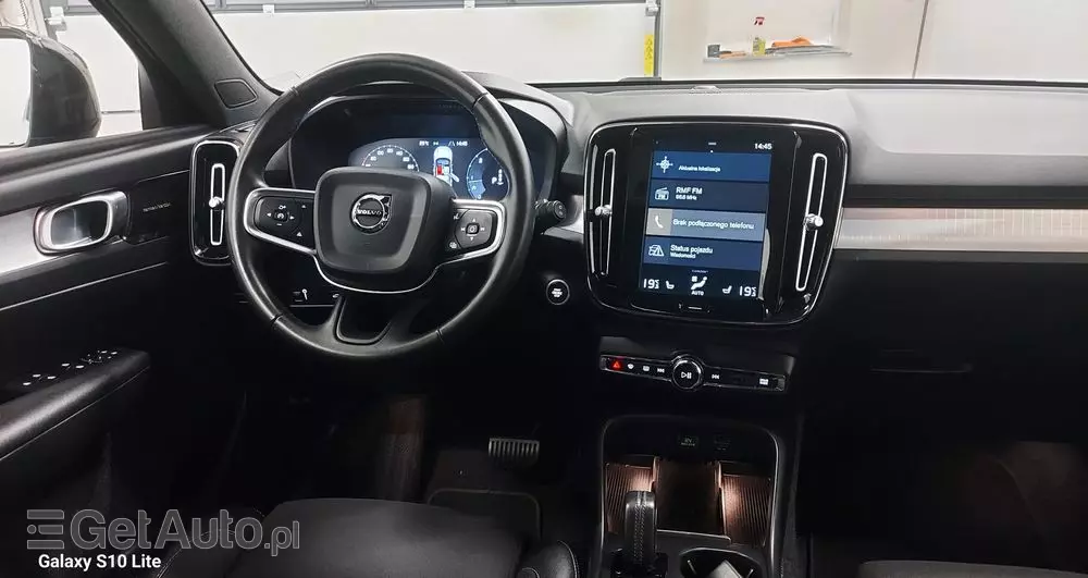 VOLVO XC 40 D4 AWD Geartronic R-Design