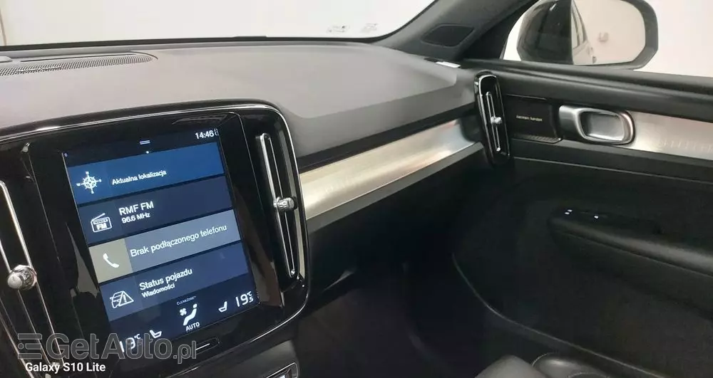 VOLVO XC 40 D4 AWD Geartronic R-Design