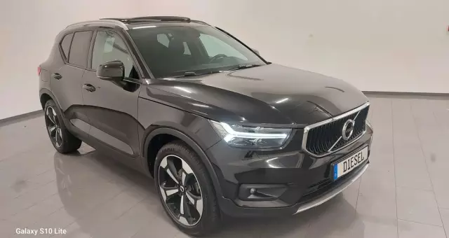 VOLVO XC 40 D4 AWD Geartronic R-Design
