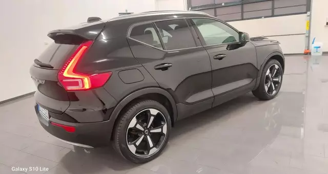 VOLVO XC 40 D4 AWD Geartronic R-Design