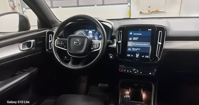 VOLVO XC 40 D4 AWD Geartronic R-Design