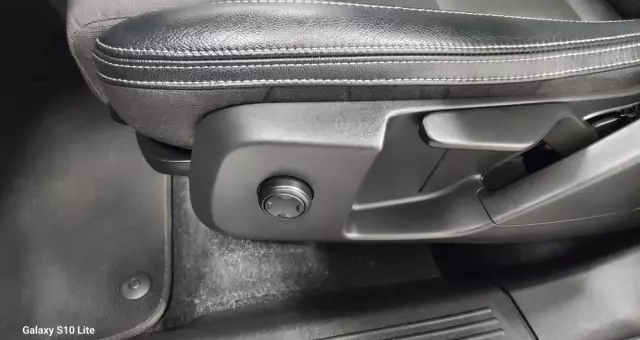 VOLVO XC 40 D4 AWD Geartronic R-Design