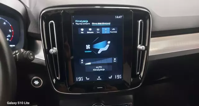 VOLVO XC 40 D4 AWD Geartronic R-Design