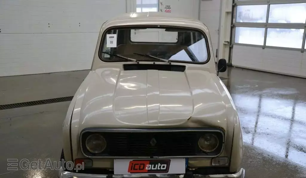 RENAULT 4 