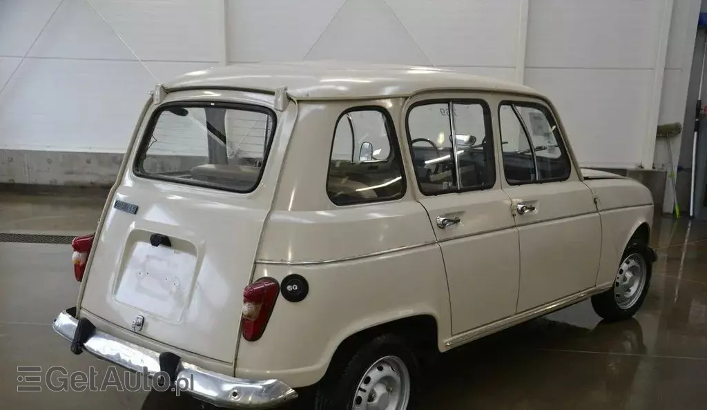RENAULT 4 
