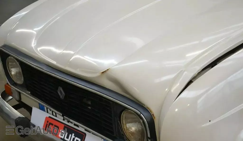 RENAULT 4 