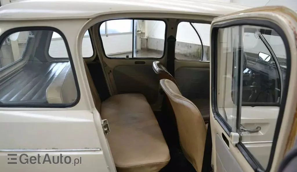 RENAULT 4 