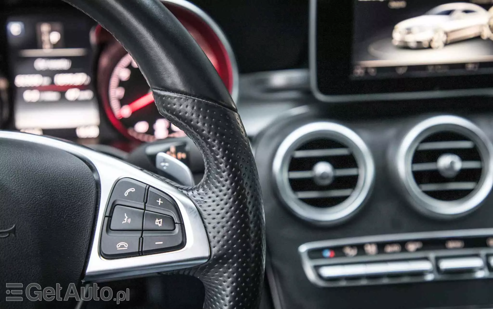 MERCEDES-BENZ Klasa C 200 4-Matic 9G-TRONIC