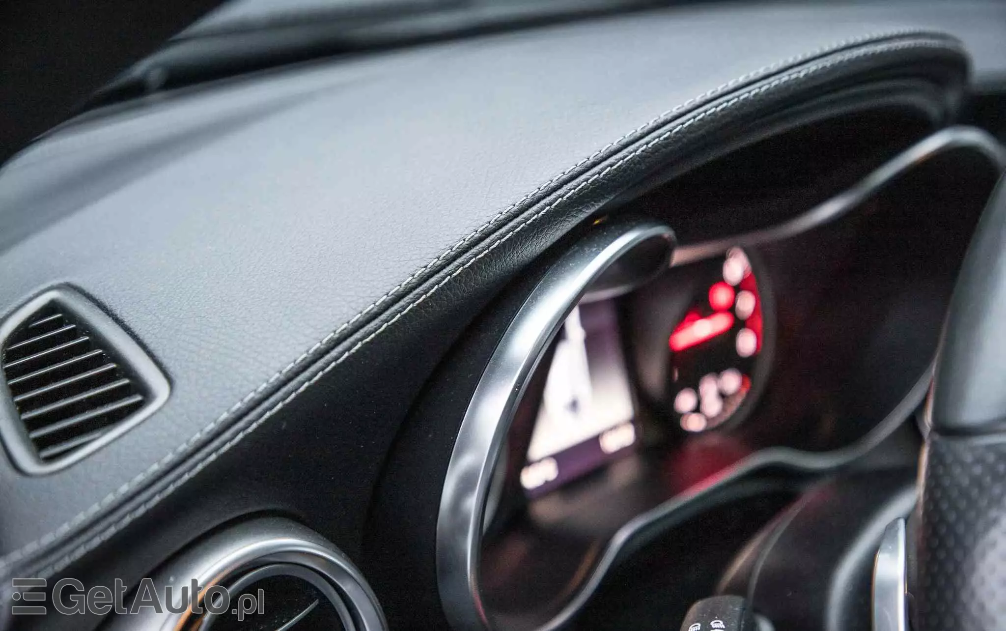 MERCEDES-BENZ Klasa C 200 4-Matic 9G-TRONIC