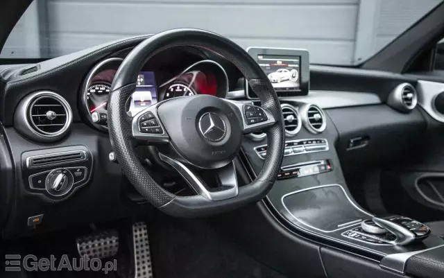 MERCEDES-BENZ Klasa C 200 4-Matic 9G-TRONIC