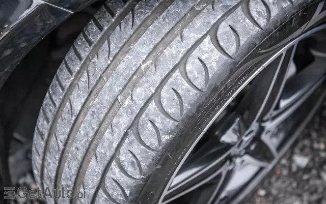 MERCEDES-BENZ Klasa C 200 4-Matic 9G-TRONIC