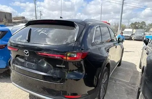MAZDA Cx-90 
