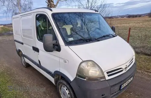 NISSAN Interstar 