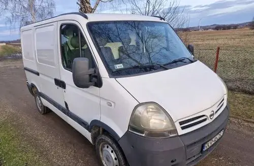NISSAN Interstar 