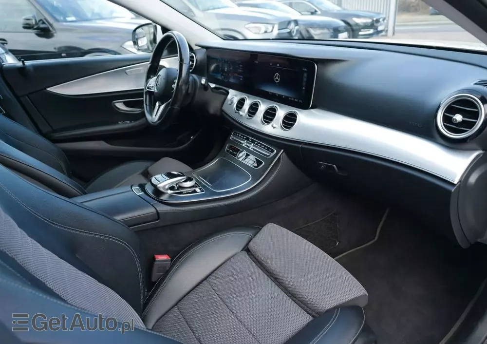 MERCEDES-BENZ Klasa E 220 d 4Matic T All-Terrain 9G-TRONIC Avantgarde