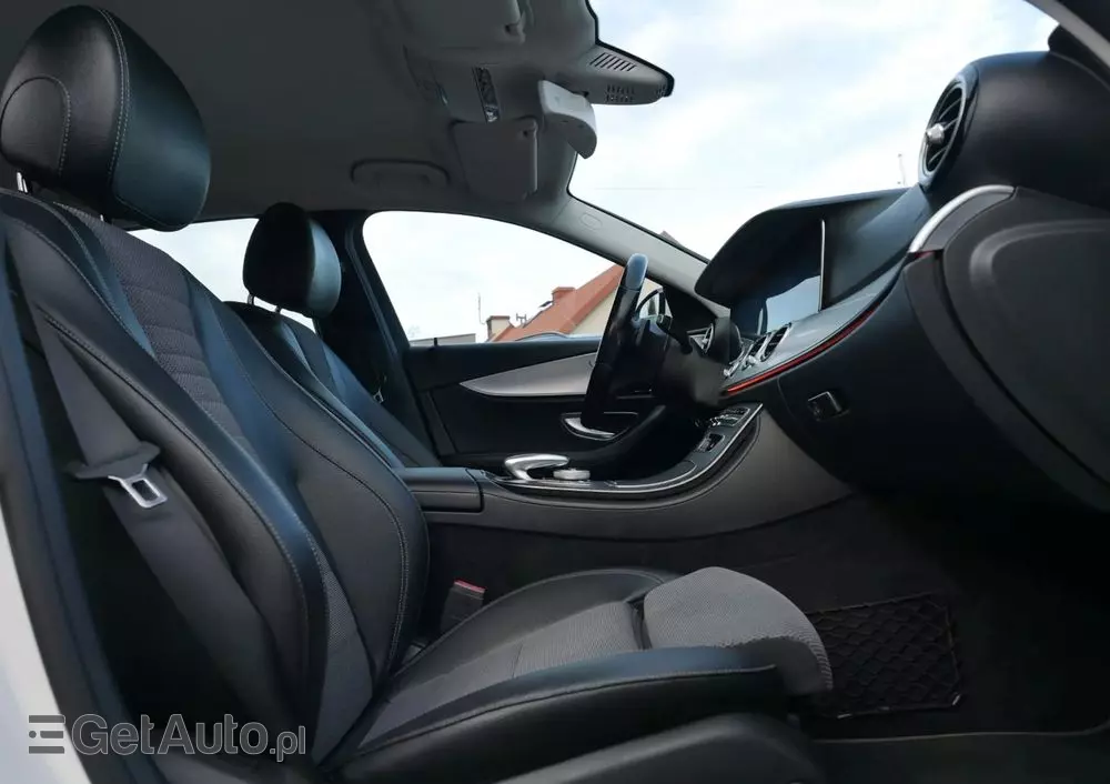 MERCEDES-BENZ Klasa E 220 d 4Matic T All-Terrain 9G-TRONIC Avantgarde