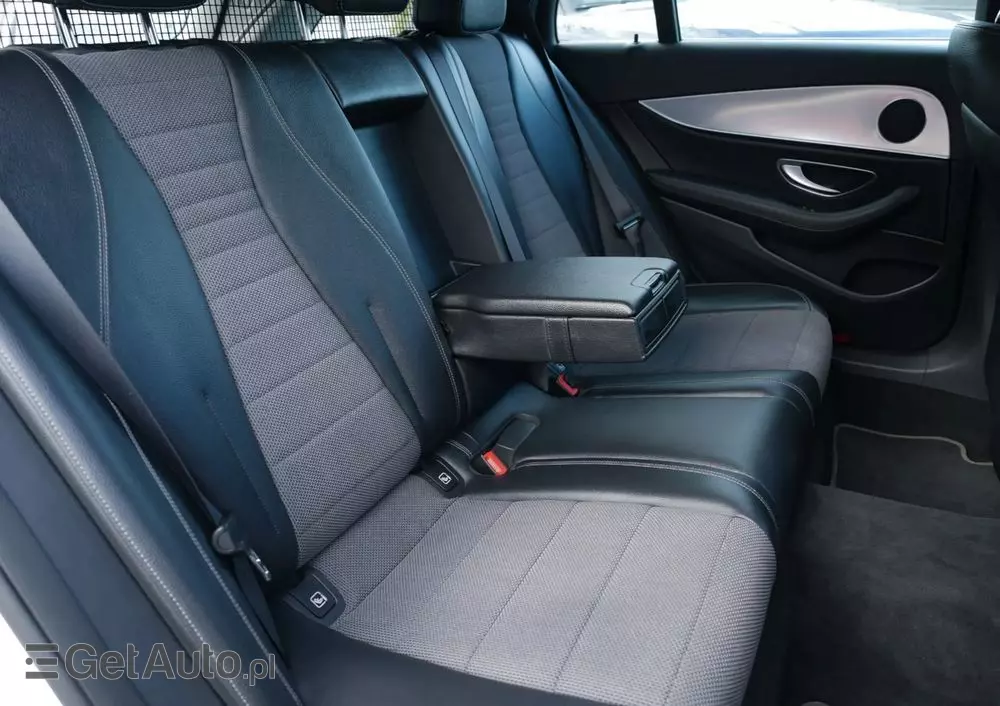 MERCEDES-BENZ Klasa E 220 d 4Matic T All-Terrain 9G-TRONIC Avantgarde