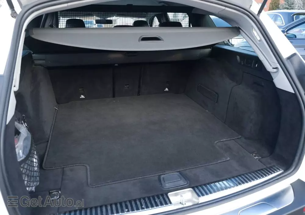 MERCEDES-BENZ Klasa E 220 d 4Matic T All-Terrain 9G-TRONIC Avantgarde
