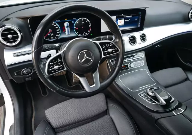 MERCEDES-BENZ Klasa E 220 d 4Matic T All-Terrain 9G-TRONIC Avantgarde