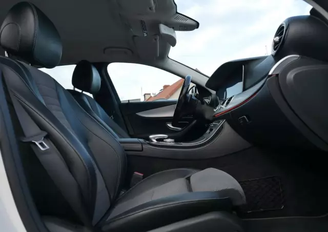 MERCEDES-BENZ Klasa E 220 d 4Matic T All-Terrain 9G-TRONIC Avantgarde