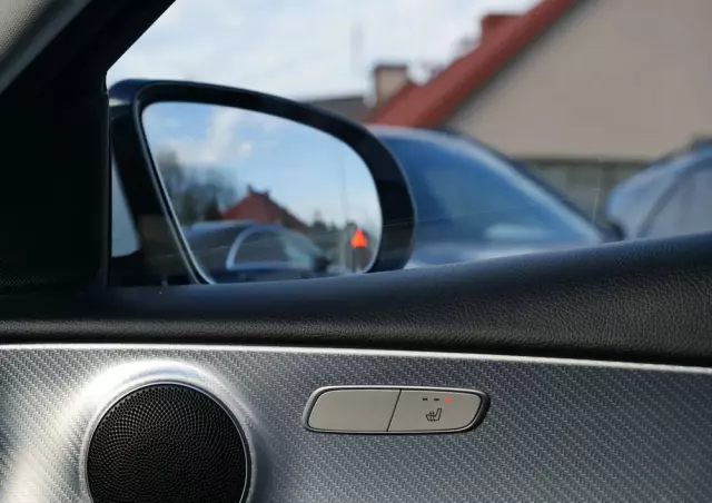 MERCEDES-BENZ Klasa E 220 d 4Matic T All-Terrain 9G-TRONIC Avantgarde