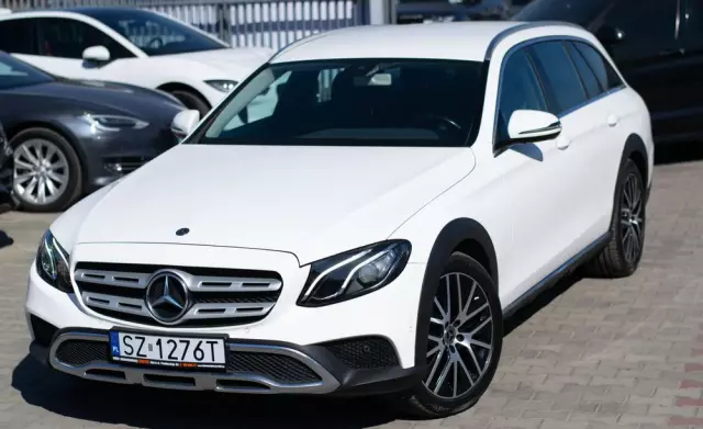 MERCEDES-BENZ Klasa E 220 d 4Matic T All-Terrain 9G-TRONIC Avantgarde