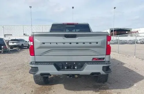 CHEVROLET Silverado 
