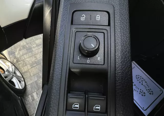 VOLKSWAGEN Caravelle 2.0 TDI L2 Highline DSG