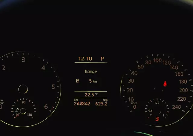 VOLKSWAGEN Caravelle 2.0 TDI L2 Highline DSG