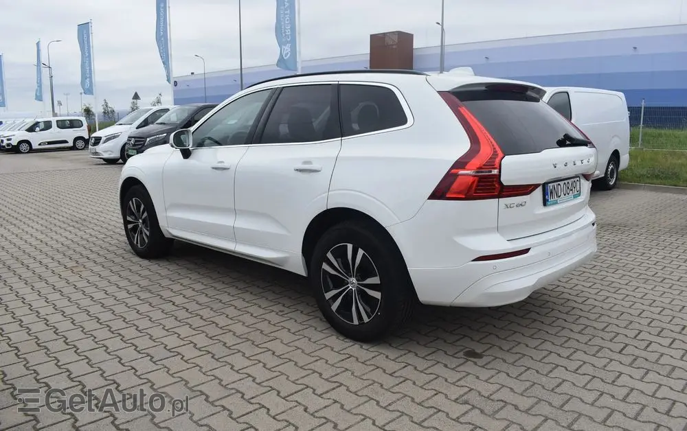 VOLVO XC 60 B4 B Momentum Pro