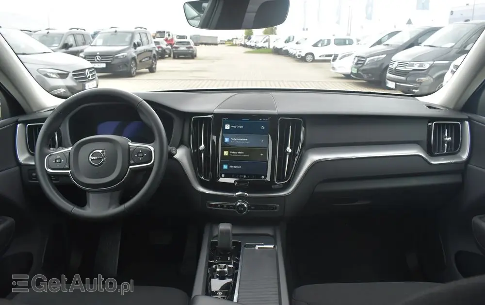 VOLVO XC 60 B4 B Momentum Pro