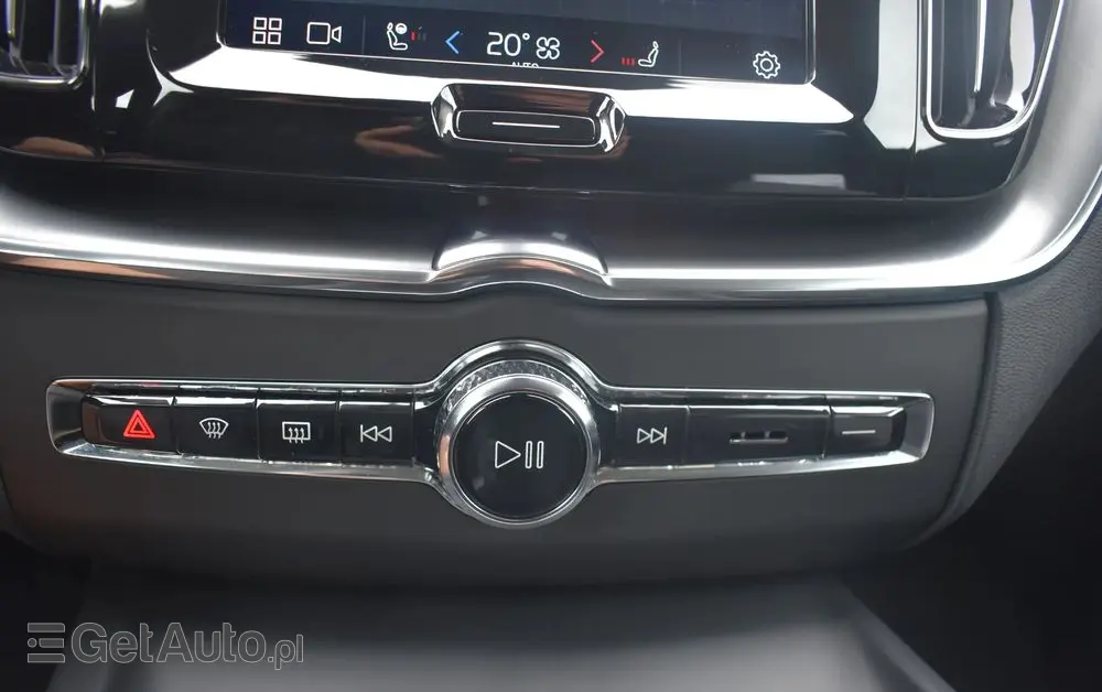 VOLVO XC 60 B4 B Momentum Pro