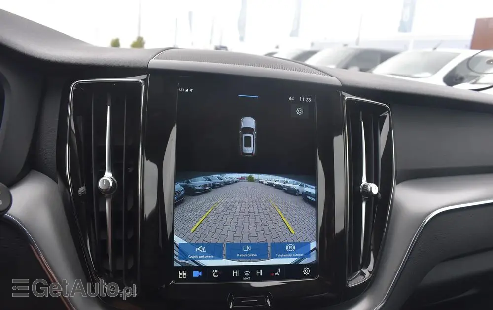 VOLVO XC 60 B4 B Momentum Pro