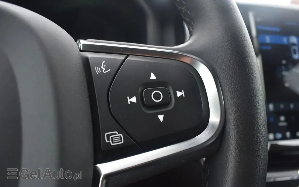 VOLVO XC 60 B4 B Momentum Pro