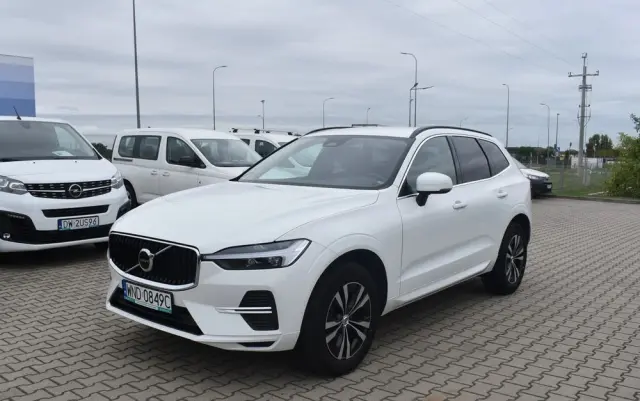 VOLVO XC 60 B4 B Momentum Pro