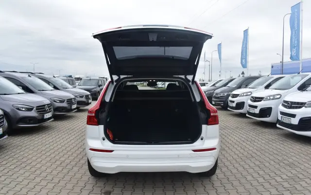 VOLVO XC 60 B4 B Momentum Pro