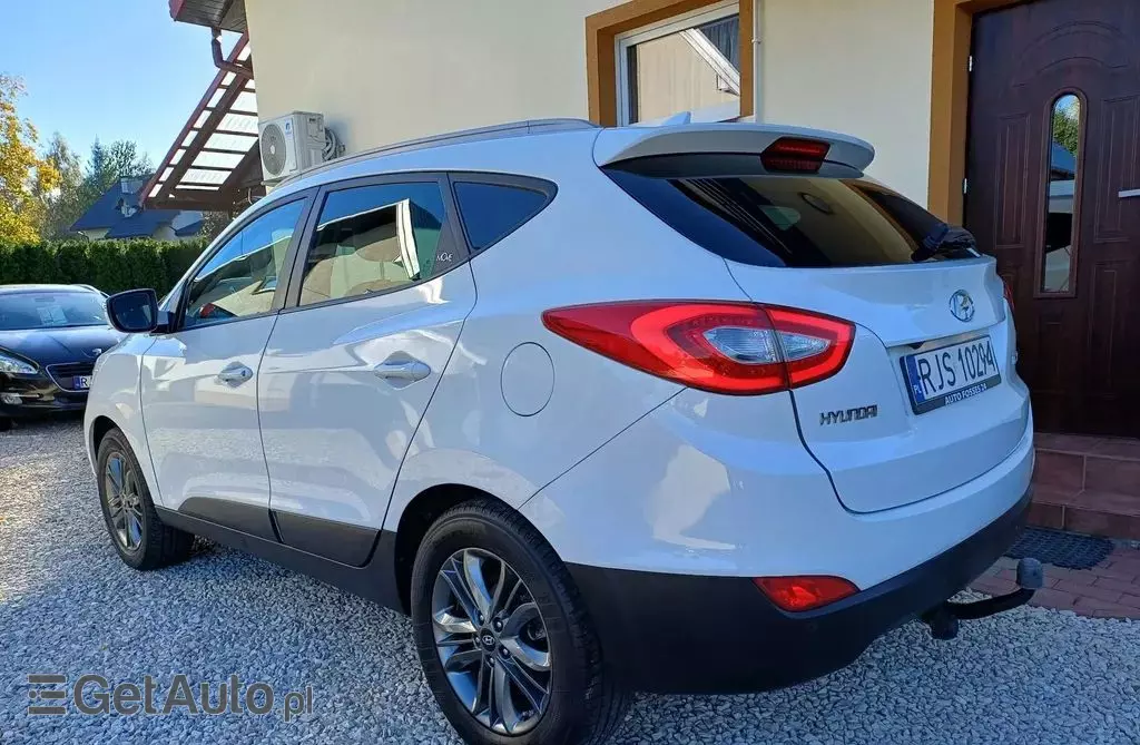 HYUNDAI Tucson 