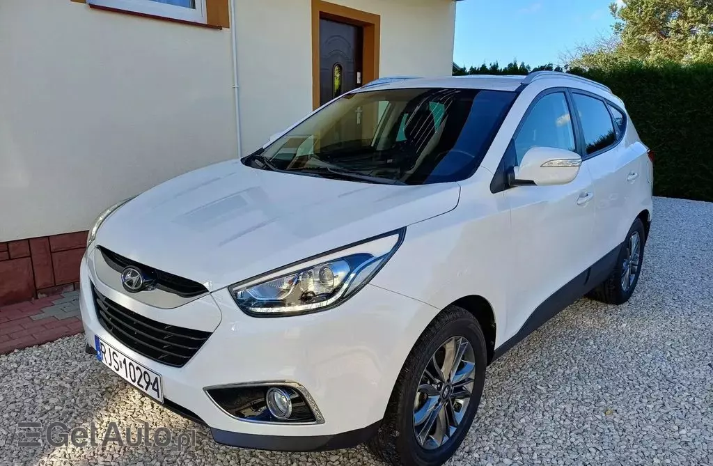 HYUNDAI Tucson 