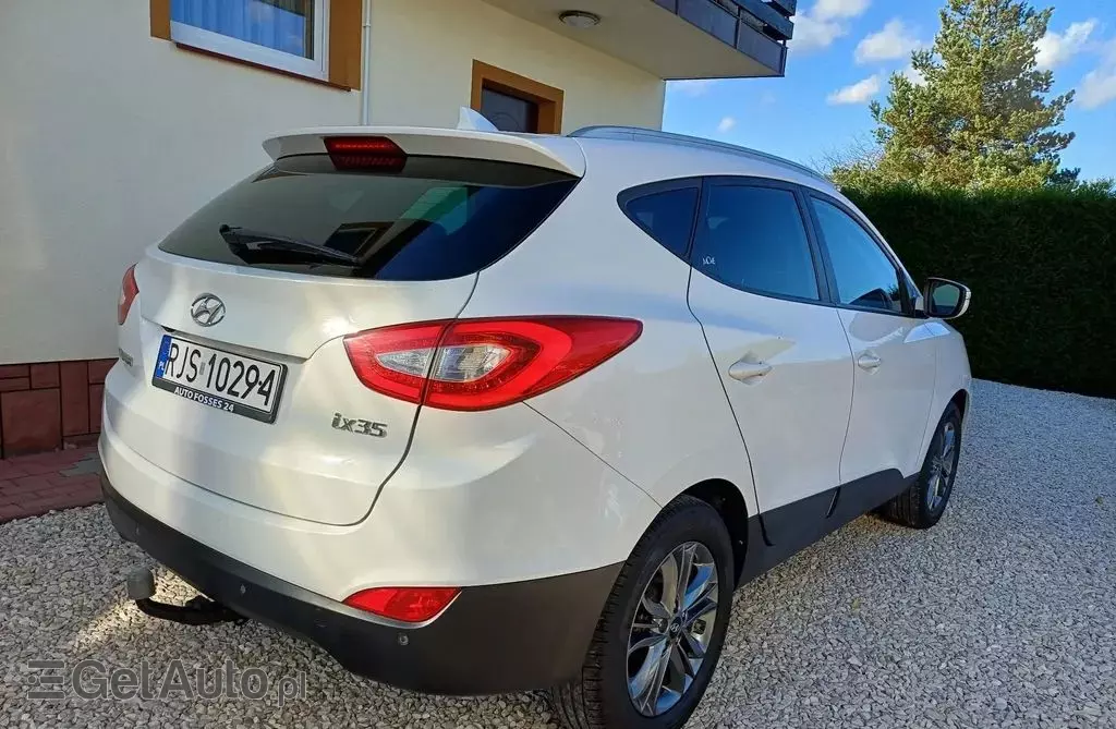 HYUNDAI Tucson 