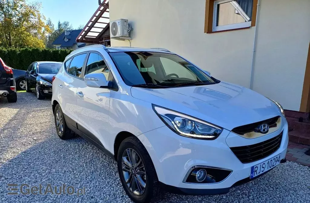 HYUNDAI Tucson 