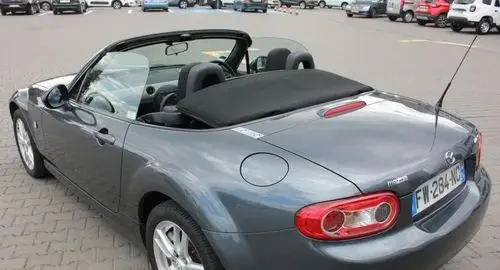 MAZDA MX-5 