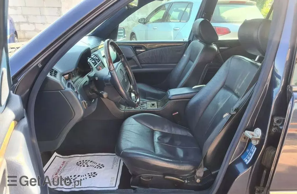 MERCEDES-BENZ Klasa E 