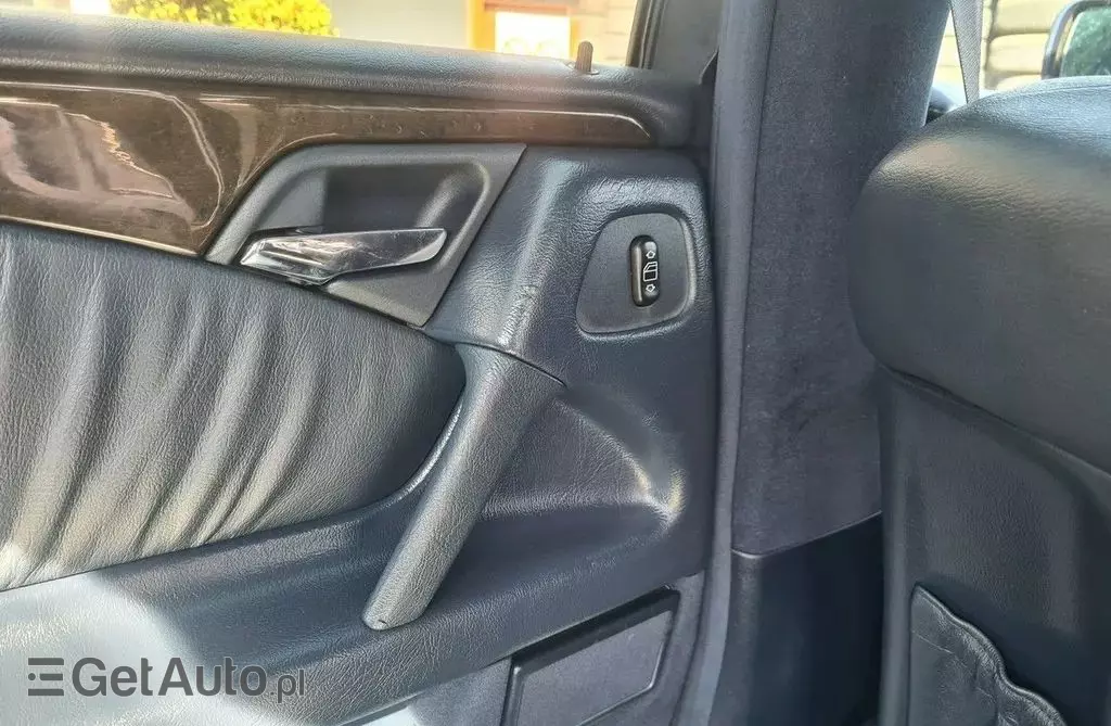 MERCEDES-BENZ Klasa E 