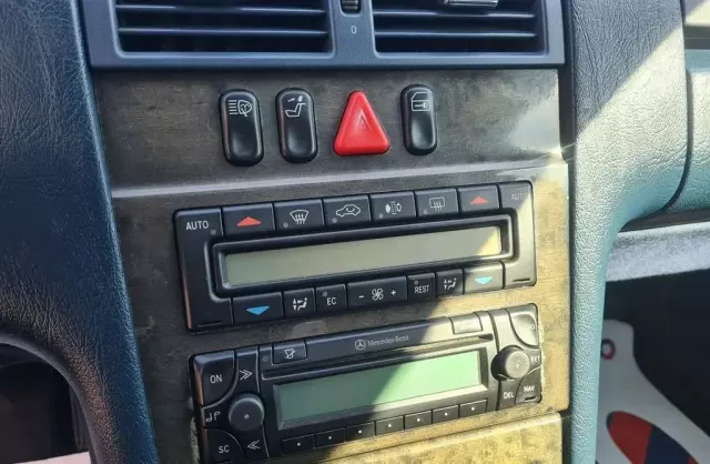 MERCEDES-BENZ Klasa E 