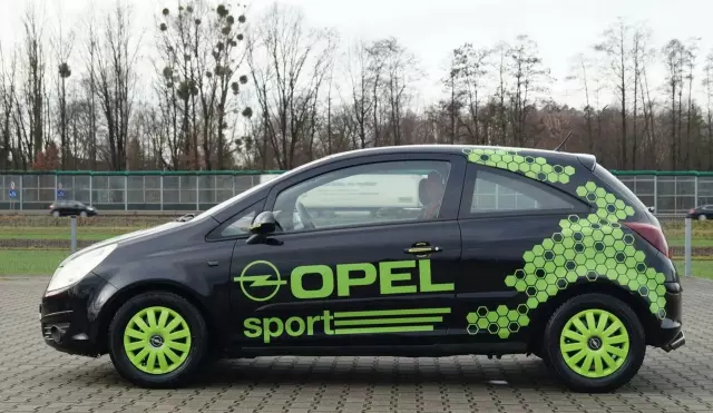 OPEL Corsa 
